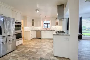 9114 S Pass Ln, Houston, TX 77064 - Photo 5