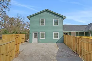 990 Wall St, Houston, TX 77088 - Photo 1