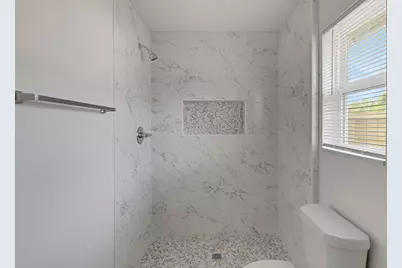 990 Wall Street, Houston, TX 77088 - Photo 17