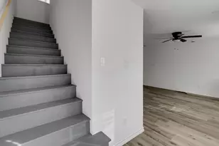 990 Wall St, Houston, TX 77088 - Photo 33