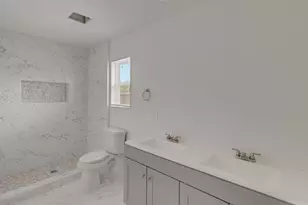 990 Wall St, Houston, TX 77088 - Photo 15