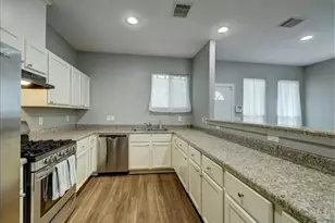5215 Kingsbury St, Houston, TX 77021 - Photo 9