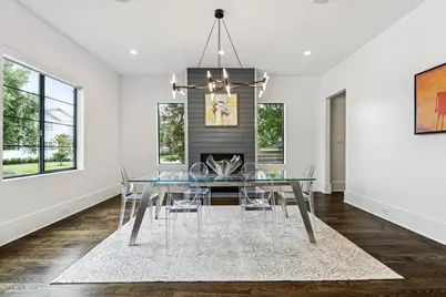 1010 Waltway Drive, Houston, TX 77008 - Photo 11