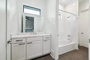 1010 Waltway Dr, Houston, TX 77008 - Photo 41