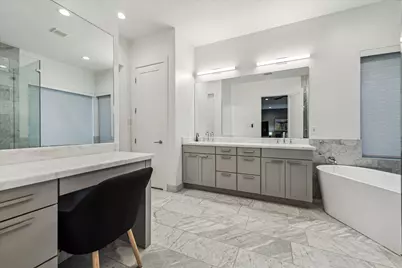 1010 Waltway Drive, Houston, TX 77008 - Photo 27