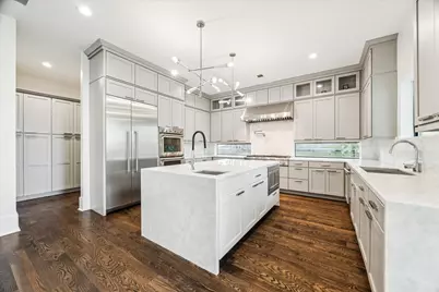 1010 Waltway Drive, Houston, TX 77008 - Photo 21