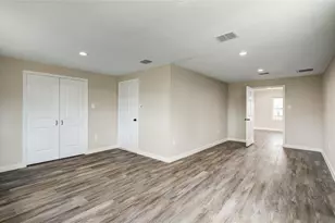418 S Kansas St, La Porte, TX 77571 - Photo 11