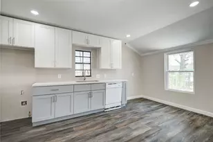 418 S Kansas St, La Porte, TX 77571 - Photo 7