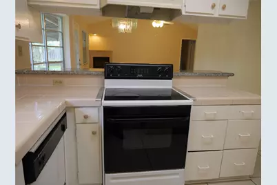 13542 Fernhill, Sugar Land, TX 77498 - Photo 7