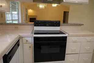 13542 Fernhill, Sugar Land, TX 77498 - Photo 7