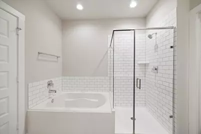 7503 Highland Chase Drive, Richmond, TX 77407 - Photo 9