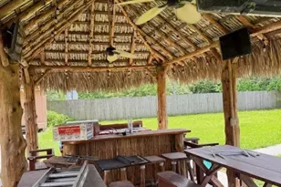 7 N Pine Rd, Texas City, TX 77591 - Photo 11