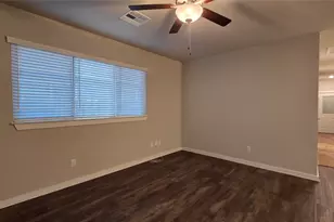 9773 Grosbeak Ln, Magnolia, TX 77354 - Photo 5