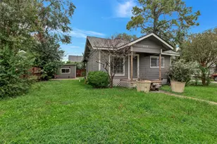 1102 Northwood St, Houston, TX 77009 - Photo 5