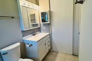 4 Sawmill Grove Ln Circle, The Woodlands, TX 77380 - Photo 17