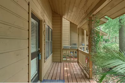 4 Sawmill Grove Lane Circle #4, The Woodlands, TX 77380 - Photo 3