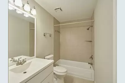4 Sawmill Grove Lane Circle #4, The Woodlands, TX 77380 - Photo 21