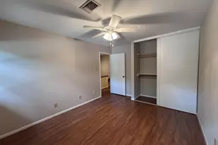 4 Sawmill Grove Ln Circle, The Woodlands, TX 77380 - Photo 19