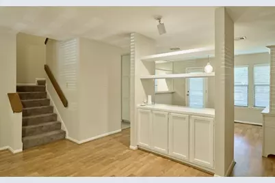 4 Sawmill Grove Lane Circle #4, The Woodlands, TX 77380 - Photo 13