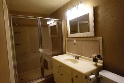 6314 Sandy Oaks Drive, Houston, TX 77050 - Photo 9