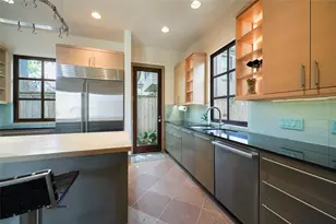 2225 Bolsover St, Houston, TX 77005 - Photo 17
