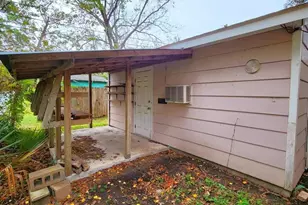 706 Maple St, Sweeny, TX 77480 - Photo 37