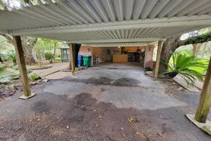 706 Maple St, Sweeny, TX 77480 - Photo 39