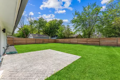 1845 Huge Oaks Street, Houston, TX 77055 - Photo 23