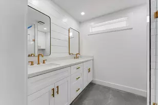 1845 Huge Oaks St, Houston, TX 77055 - Photo 17