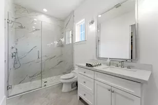 2211 Troon Rd, Houston, TX 77019 - Photo 25