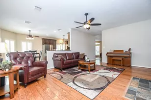 1703 Fall Ridge Cir, Katy, TX 77494 - Photo 9
