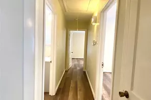 5502 Evergreen St, Houston, TX 77081 - Photo 9