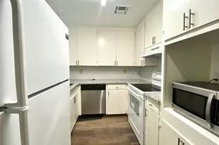 5502 Evergreen St, Houston, TX 77081 - Photo 7