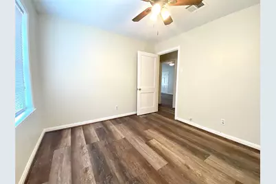 5502 Evergreen Street, Houston, TX 77081 - Photo 13