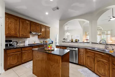 23307 Parkway Lakes Lane, Richmond, TX 77407 - Photo 13