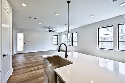 3226 Royal Oaks Hollow Lane, Houston, TX 77082 - Photo 9