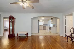 4607 Cetti St, Houston, TX 77009 - Photo 9