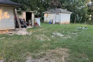 9318 Sterlingshire St, Houston, TX 77078 - Photo 11
