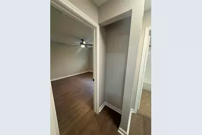 1225 W 25th Street #3, Houston, TX 77008 - Photo 15