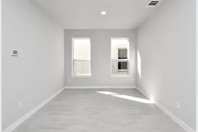 12027 Maple Oak Drive, Houston, TX 77066 - Photo 11