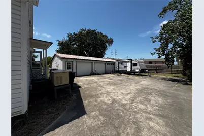 1114 Luling Avenue, Nederland, TX 77627 - Photo 7