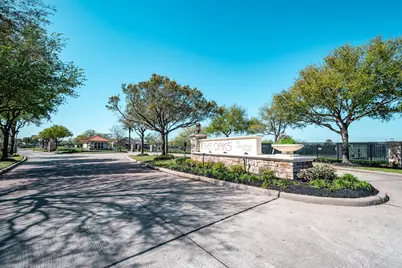 6403 Dow Reef Drive, Beach City, TX 77523 - Photo 1