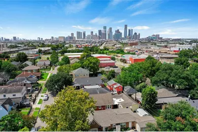 7211 Roswell Street N, Houston, TX 77022 - Photo 9