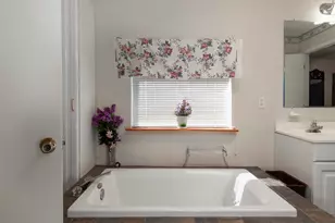 225 Oak Frst Dr N, Crockett, TX 75835 - Photo 15