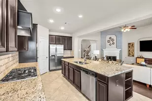 246 Hearthshire Cir, The Woodlands, TX 77354 - Photo 15