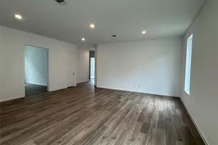 9429 Pacific Crst Ct, Porter, TX 77365 - Photo 3