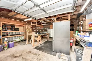 204 S 4th St, Alvin, TX 77511 - Photo 35