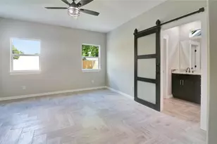 704 N McNair St, Navasota, TX 77868 - Photo 9