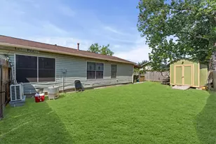 9730 Caballero Dr, Houston, TX 77078 - Photo 15
