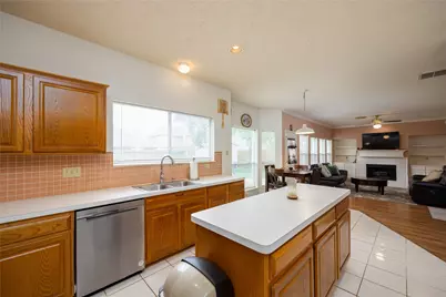 303 Welford Lane, Highlands, TX 77562 - Photo 13